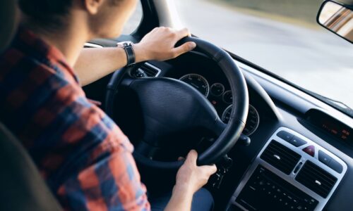 Von TÜV bis Preisverhandlung: Ihr Leitfaden für den erfolgreichen Privatverkauf Ihres Autos