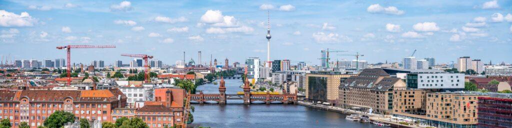 Berlin Panorama mit Blick über Friedrichshain und Kreuzberg